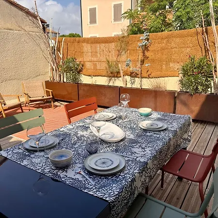 Agreable Maison De Village Type Leucatoise Лёкат